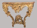 table console ancienne avec un plateau en marbre et un décor à la feuille d'or