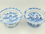 pair of chinese blue and white porcelain bowls
