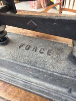 Balance d’épicier/ à fléau en fonte, Force 10 kilos, plateau… (photo 2)