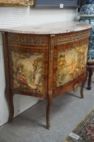 belle commode de style « VERNIS MARTIN » - plateau en marbre… (photo 2)