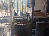une photo d'une cuisine remplie d'appareils électroménagers