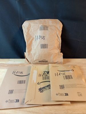 Lot de 4 colis Mystere (Retour Amazon,NPAI, Adresse incomple…