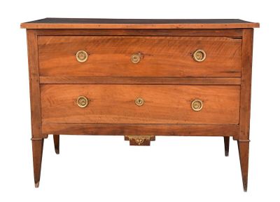 une image d'une commode sur fond blanc