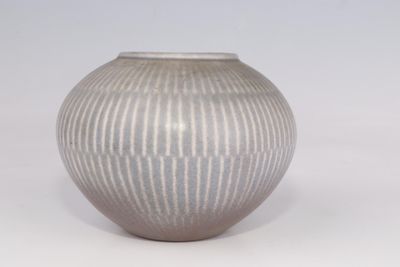 VILLEROY ET BOCH Vase boule en grès émaillé à décor géométri…