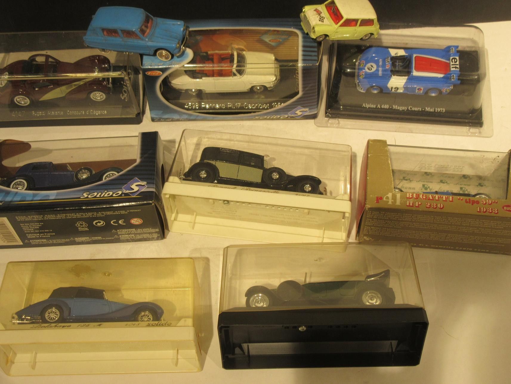 300 - LOT DE VEHICULES MINIATURES DONT SOLIDO, AGE D'OR, BRUMM, NOREV, CORGI, ETC 50 - 70 EURO