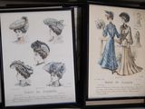 deux photos encadrées représentant des femmes portant des chapeaux