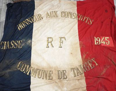 DIVERS. Drapeau tricolore "Honneur aux conscrits, classe 194…