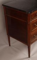 Commode rectangulaire en bois fruitier teinté et filets de l… (photo 6)