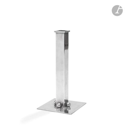 piètement de table en acier inoxydable composé de deux pieds et d'une base carrée