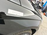 a sticker on the side of a car that says vapido