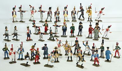 many figurines of different sizes and colors of soldiers