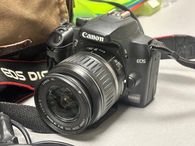 Un appareil photo CANON modèle EOS 1000D EFS 18-55mm vente a…