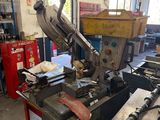 a machine that is sitting on a table in a room