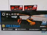 une boîte contenant un hélicoptère télécommandé
