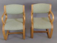 MAGNUS OLESEN, trois fauteuils en bois lamellé-courbé (hêtre… (photo 2)