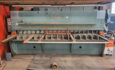 l'image d'une machine installée dans une pièce