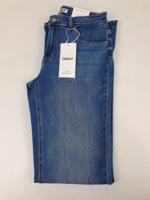 the back of a pair of blue jeans with a tag on it