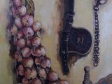 un tableau représentant un bouquet d'oignons accroché à un mur