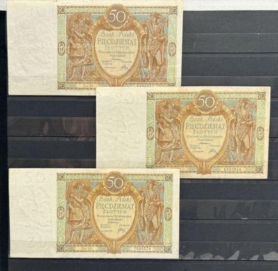 trois feuilles de papier sur lesquelles figurent les portraits d'un homme et d'une femme
