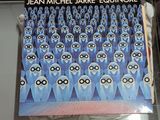 une image représentant une image d'un groupe de chouettes sur la couverture d'un livre