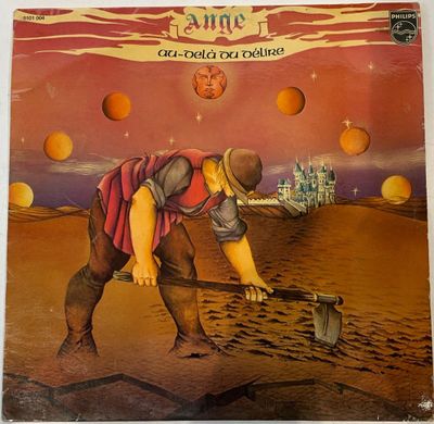 la pochette d'un album représentant un homme avec une pelle dans le désert