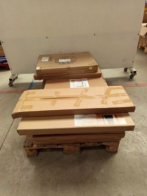 Lot de 7 articles comprenant : des tours d'observation, des …