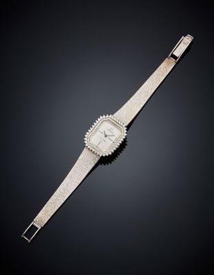 une montre-bracelet en or blanc 18 carats et diamants