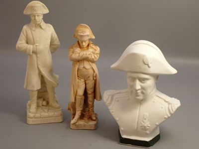 Porcelaine - Empire - 3 Napoléon : 1) buste (hauteur totale …