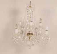 Important lustre en cristal taillé à huit bras de lumières, … (photo 4)