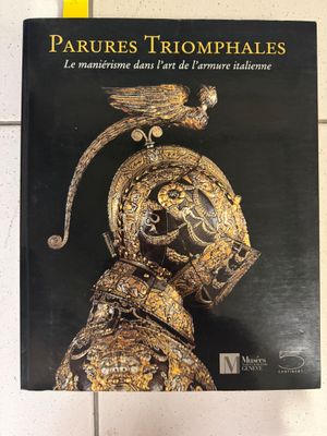 la couverture d'un livre sur laquelle trône un casque doré