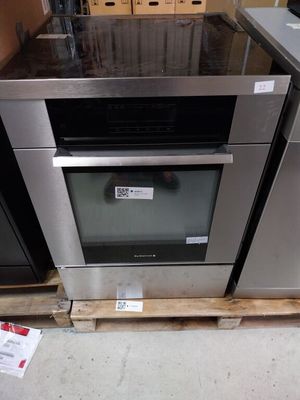 Cuisinière induction 3 feux De Dietrich DCI1583X (fissure sur la plaqu