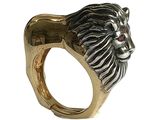 une image d'une bague ornée d'une tête de lion