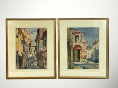 une paire d'aquarelles représentant une rue d'une petite ville