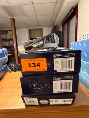 4 Mitigeurs GROHE (dont 1 sans carton) Mise à prix : 80€