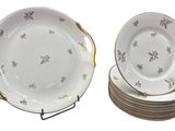 a lot of plates that are stacked on top of each other