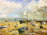 de nombreux bateaux échoués sur la plage