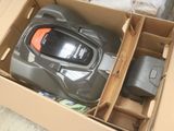 une boîte contenant un téléphone portable