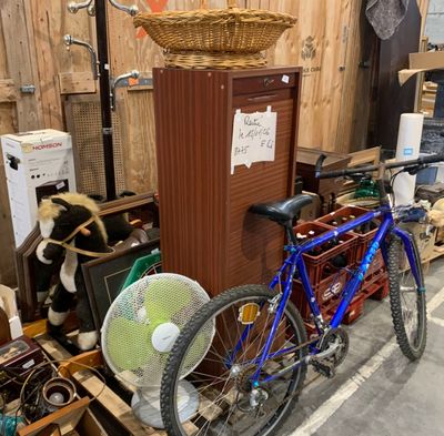 Palette comprenant : miroir bois, pièce encadre représentant dragon, j - Photo 1