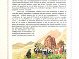 un vieux livre sur lequel figure la photo d'un groupe de personnes dans un champ
