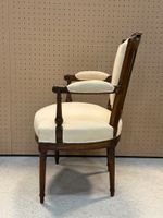 Fauteuil à dossier chapeau de gendarme, (photo 4)