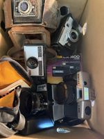 Lot d'appareils photo, caméras, paire de jumelles, et divers (photo 2)