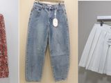 quatre photos différentes de vêtements de femme suspendus à un cintre