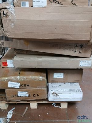 Lot à retirer à Décines-Charpieu (69150) du lundi au vendred…