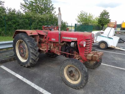MC CORMICK D326 - Tracteur Agricole Performant