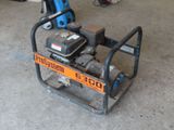 une machine posée sur le sol dans le garage