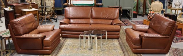 Vraisemblablement ROCHE BOBOIS, Italie – Mobilier de salon en cui...