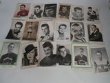 plusieurs vieilles photos en noir et blanc représentant des hommes en tenue de baseball