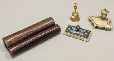 a lot of items that are sitting on a table