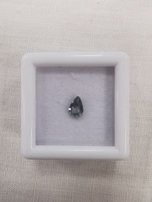 SAPHIR bluish green Malawi Malawi poire 6 x 4,3 0,49ct