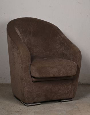 Fauteuil style crapaud en velours taupe, Italie H. 88 cm - L…